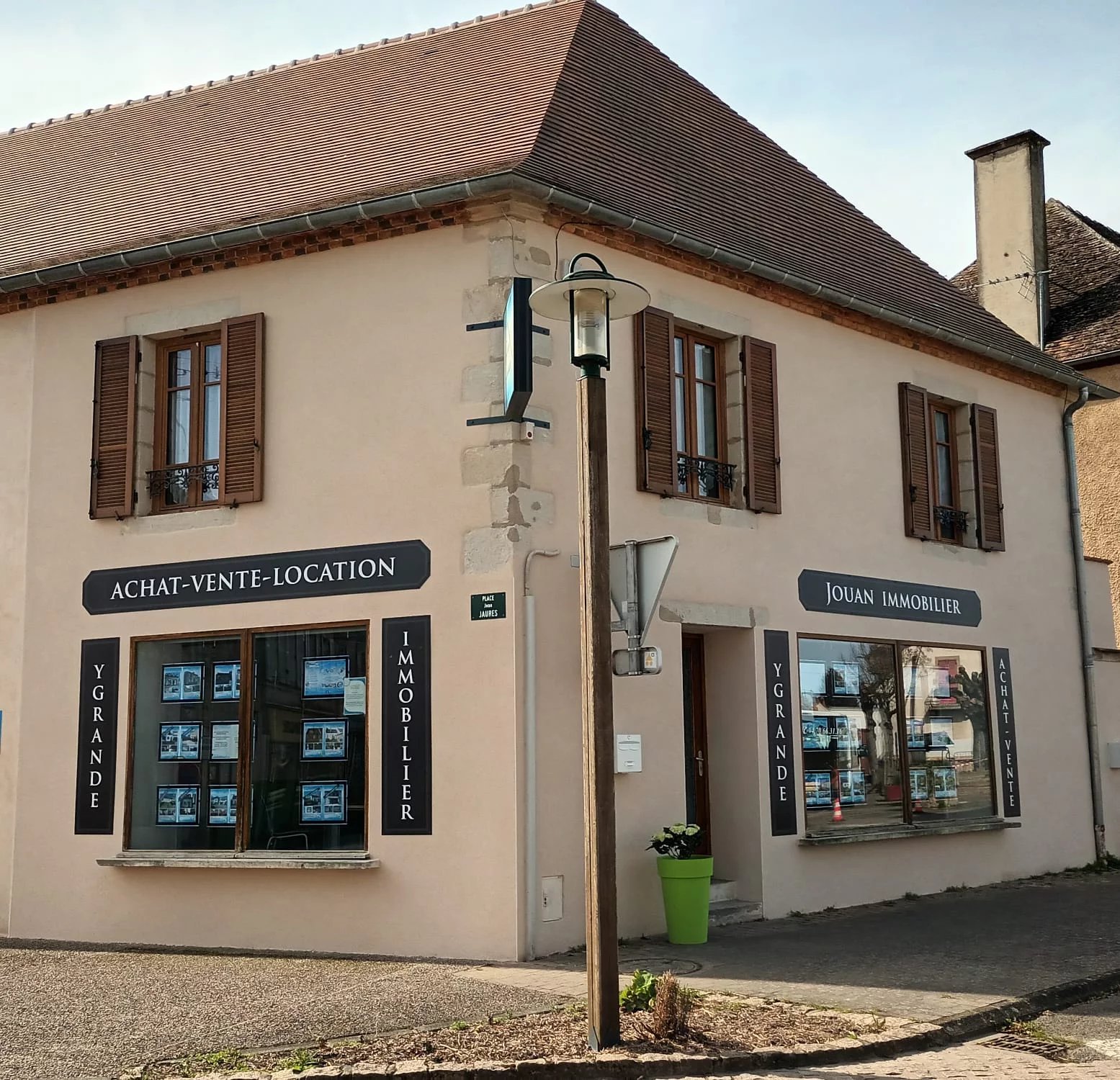 Jouan Immobilier - Ygrande Jouan Immobilier - Ygrande
