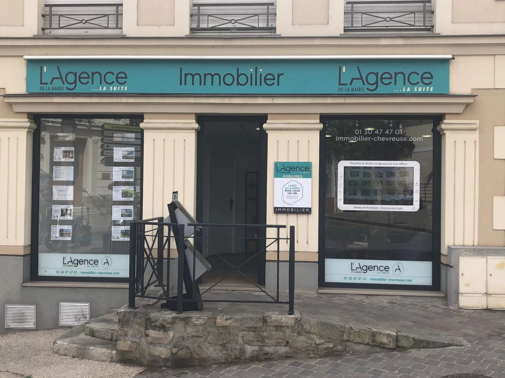 L'AGENCE DE LA MAIRIE CHEVREUSE