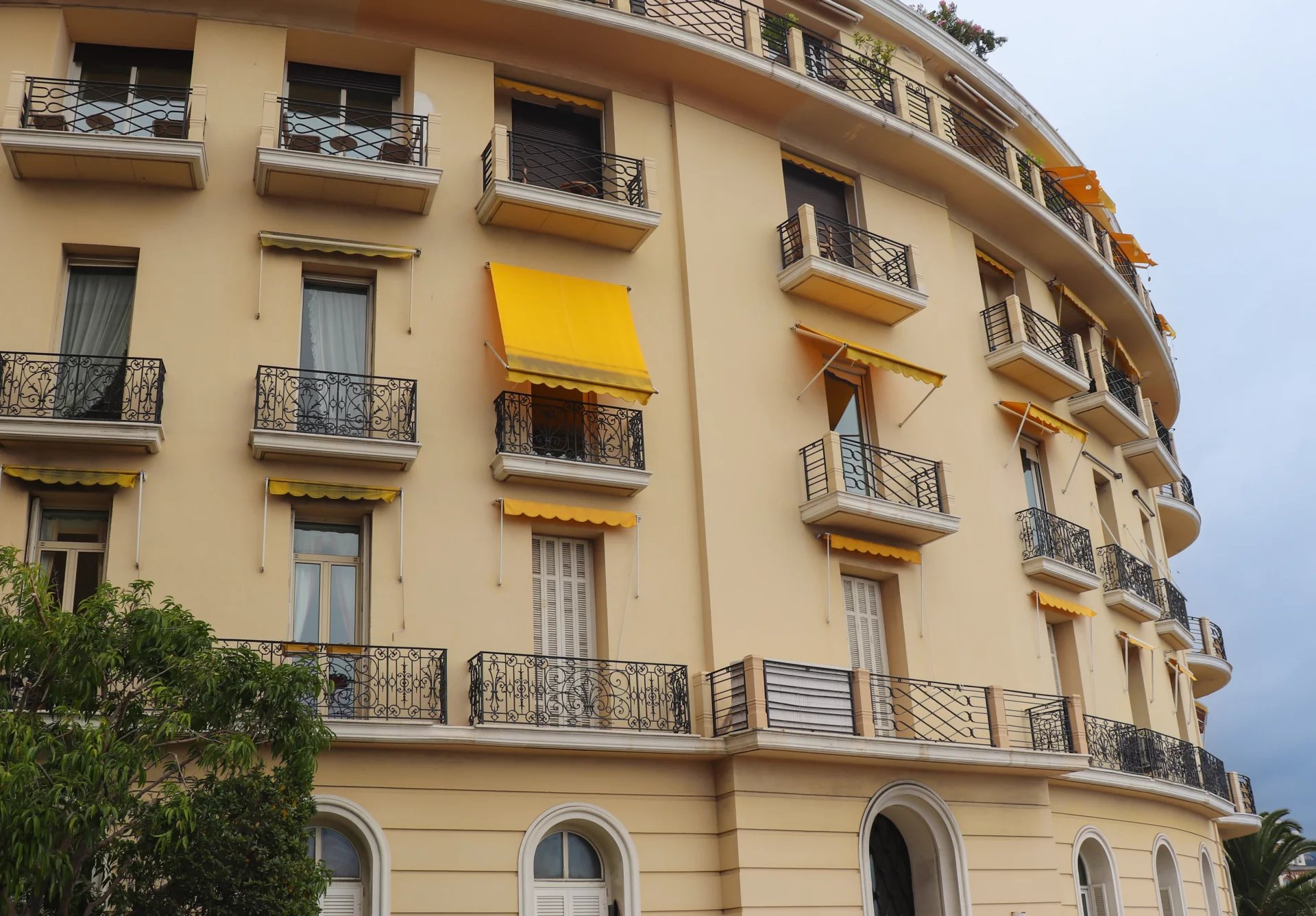 PALAIS DU SOLEIL