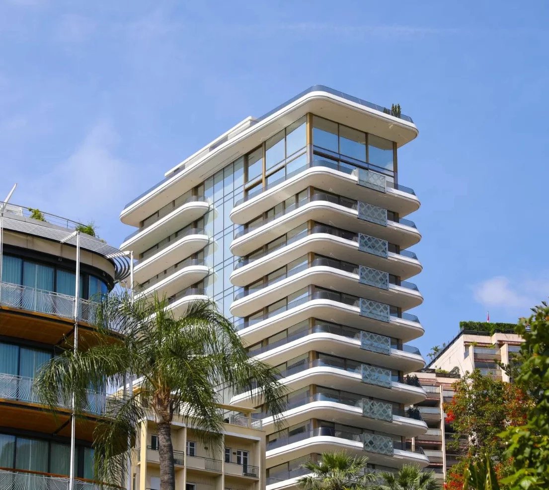 26 CARRÉ D'OR