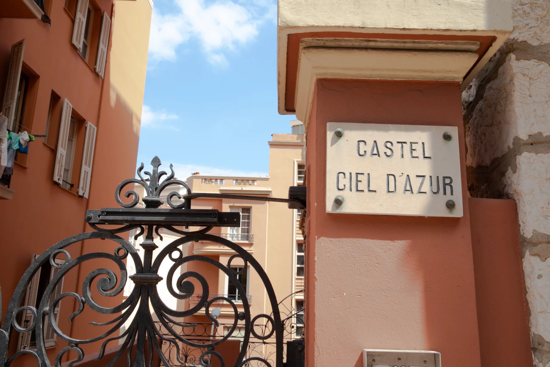 CASTEL CIEL D'AZUR