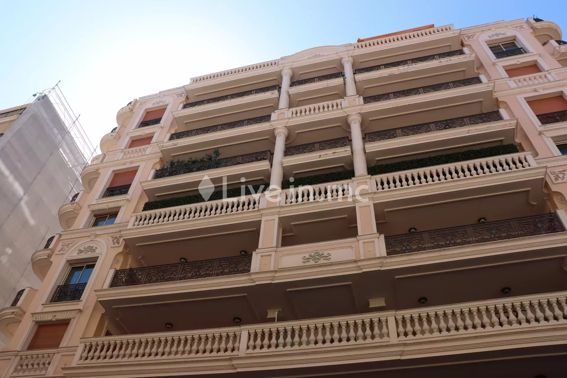 VICTOR PALACE
