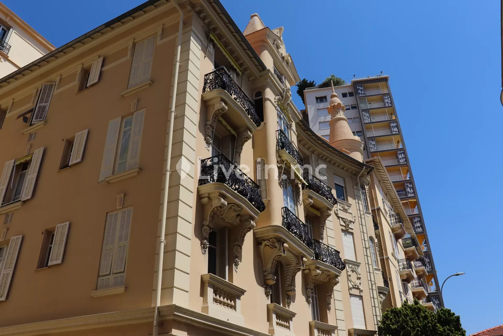 VILLA LÉONIE (MONTE-CARLO)