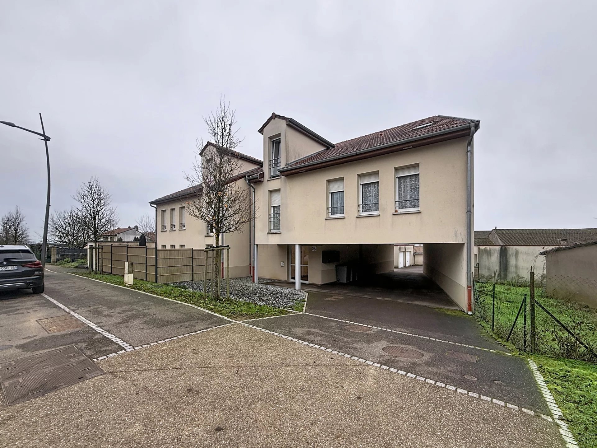 CATTENOM / SENTZICH - Appartement F4 - Garage