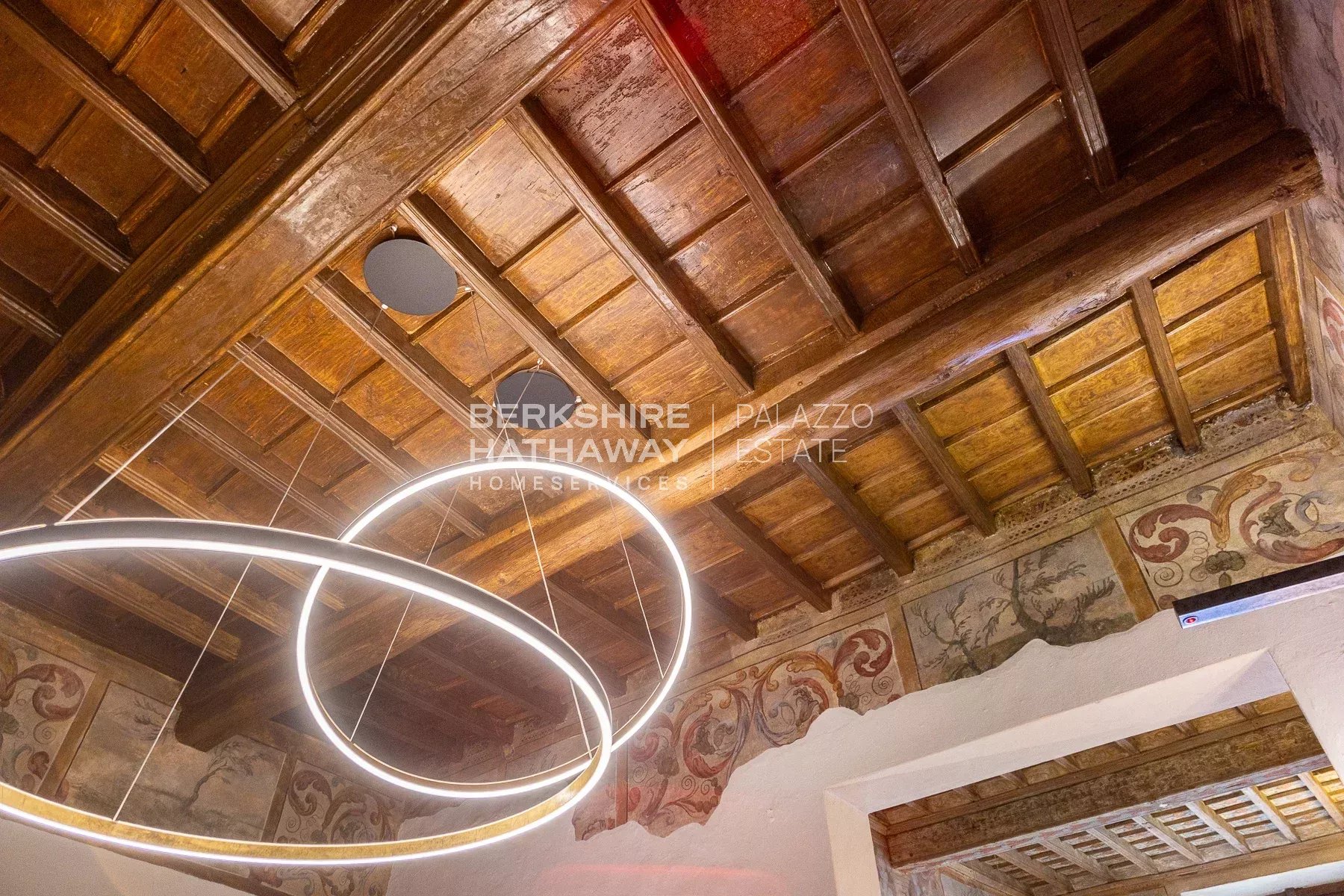 Iconica Residenza Sabauda tra Storia e Design nel Centro di Torino