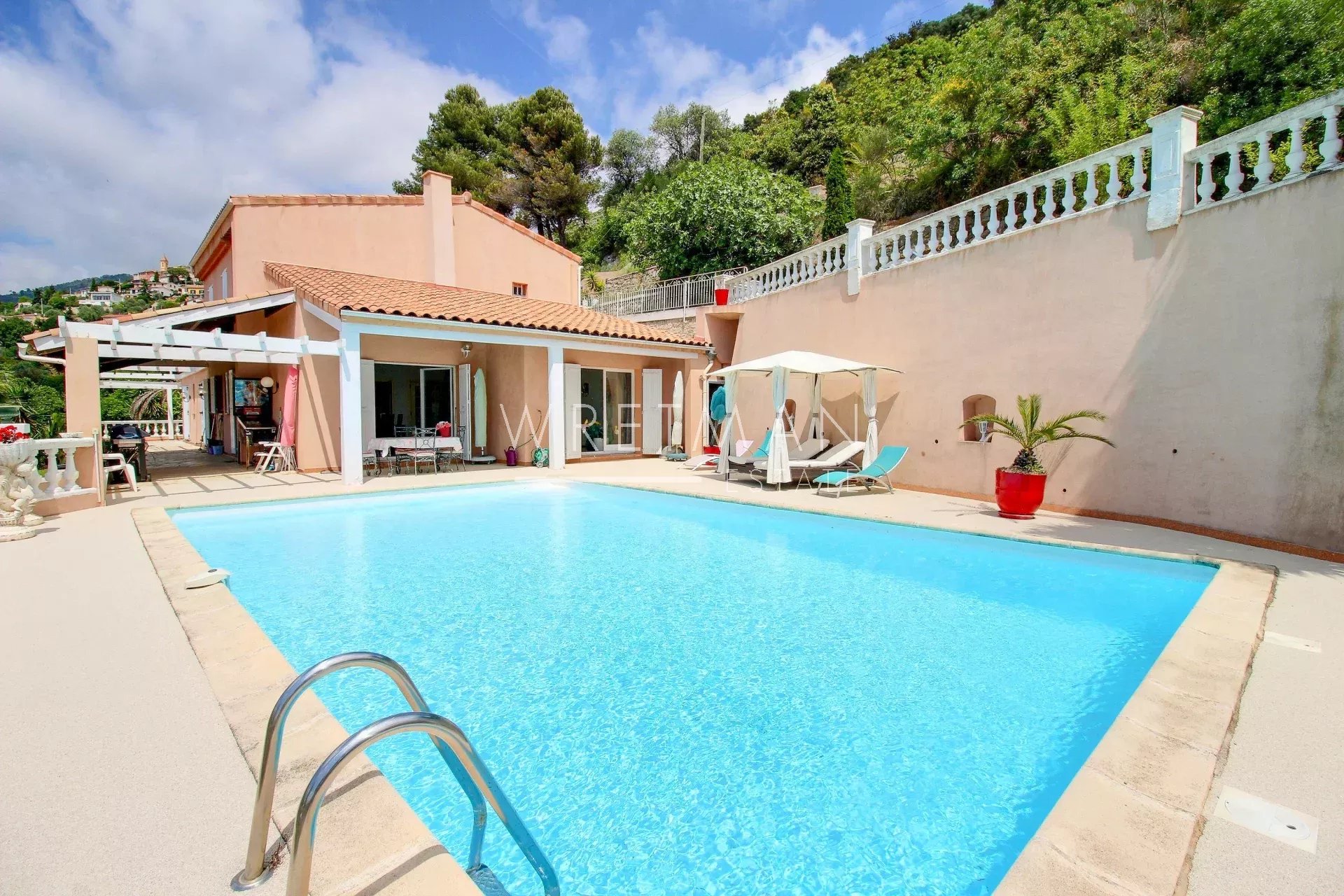 Belle villa vue mer panoramique – Nice Collines