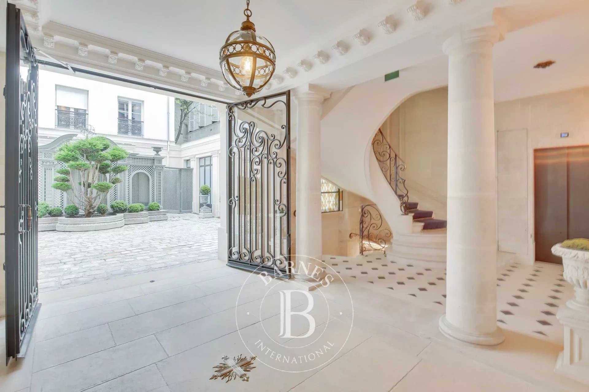 Apartment - Paris 7 - Carré des Antiquaires - top floors - 5 bedrooms - picture 8