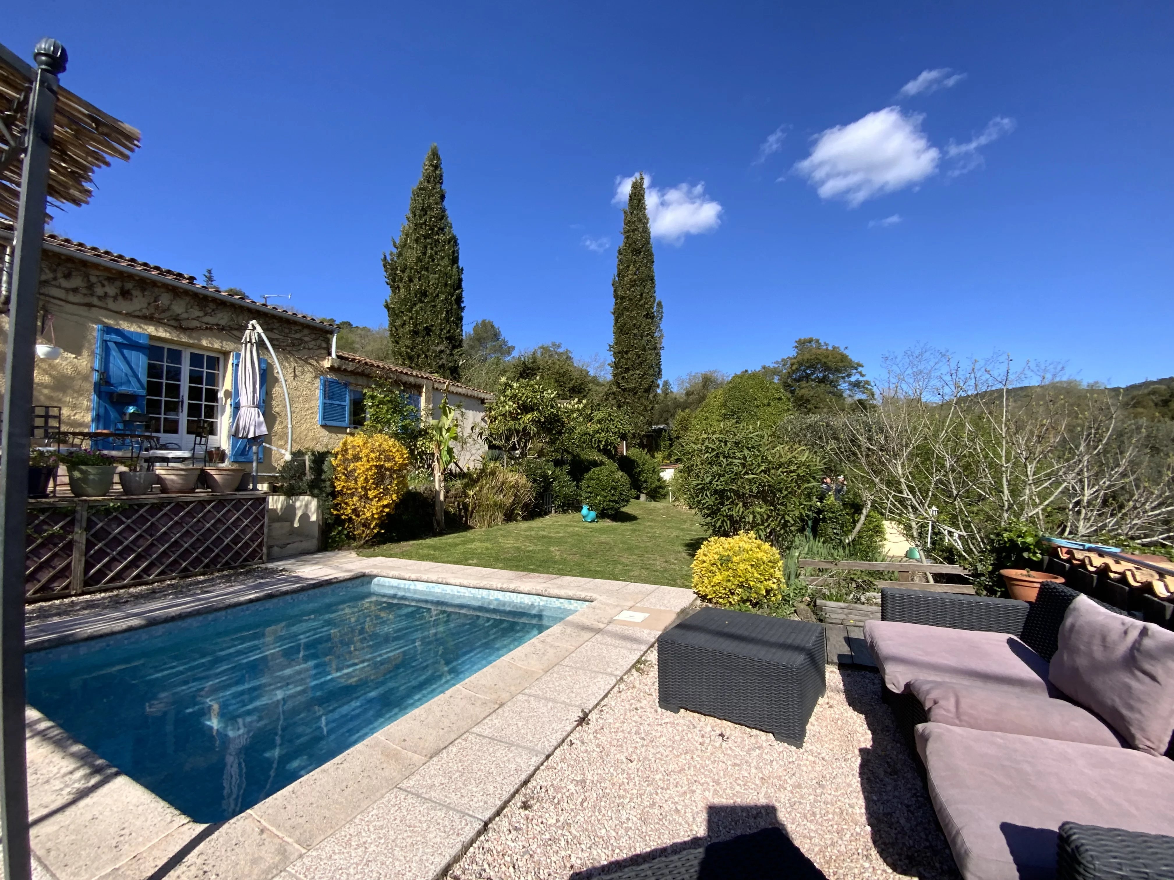 Maison dans un havre de paix