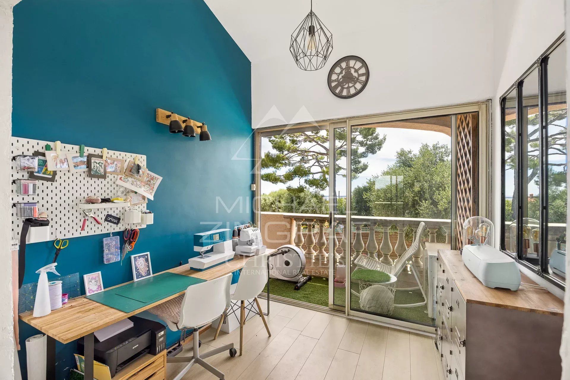 5 Bedroom Villa/Townhouse's Image 6