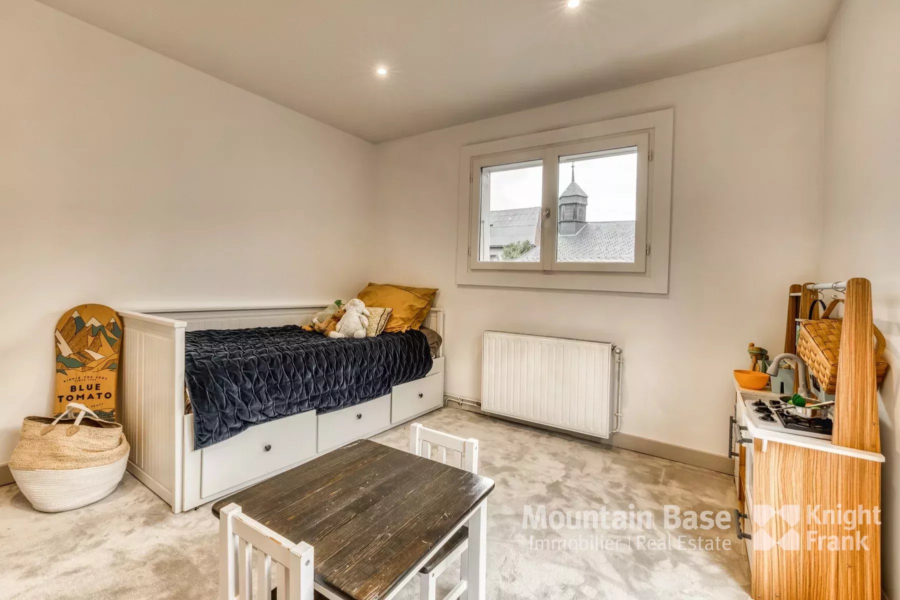 Photo of 5-bedroom house with a good-sized garden situated in Les Bossons