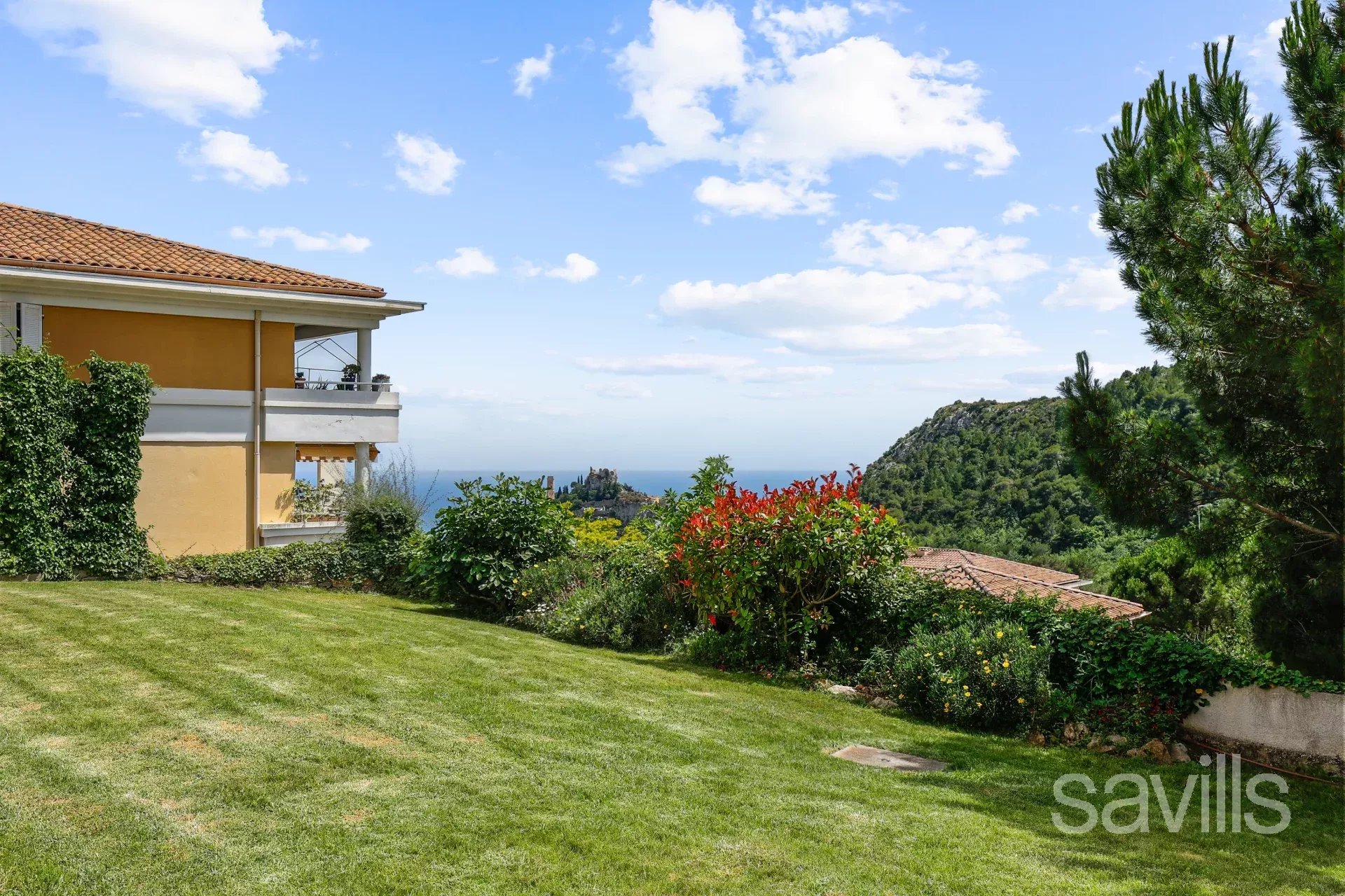 Apartment with garden and open view