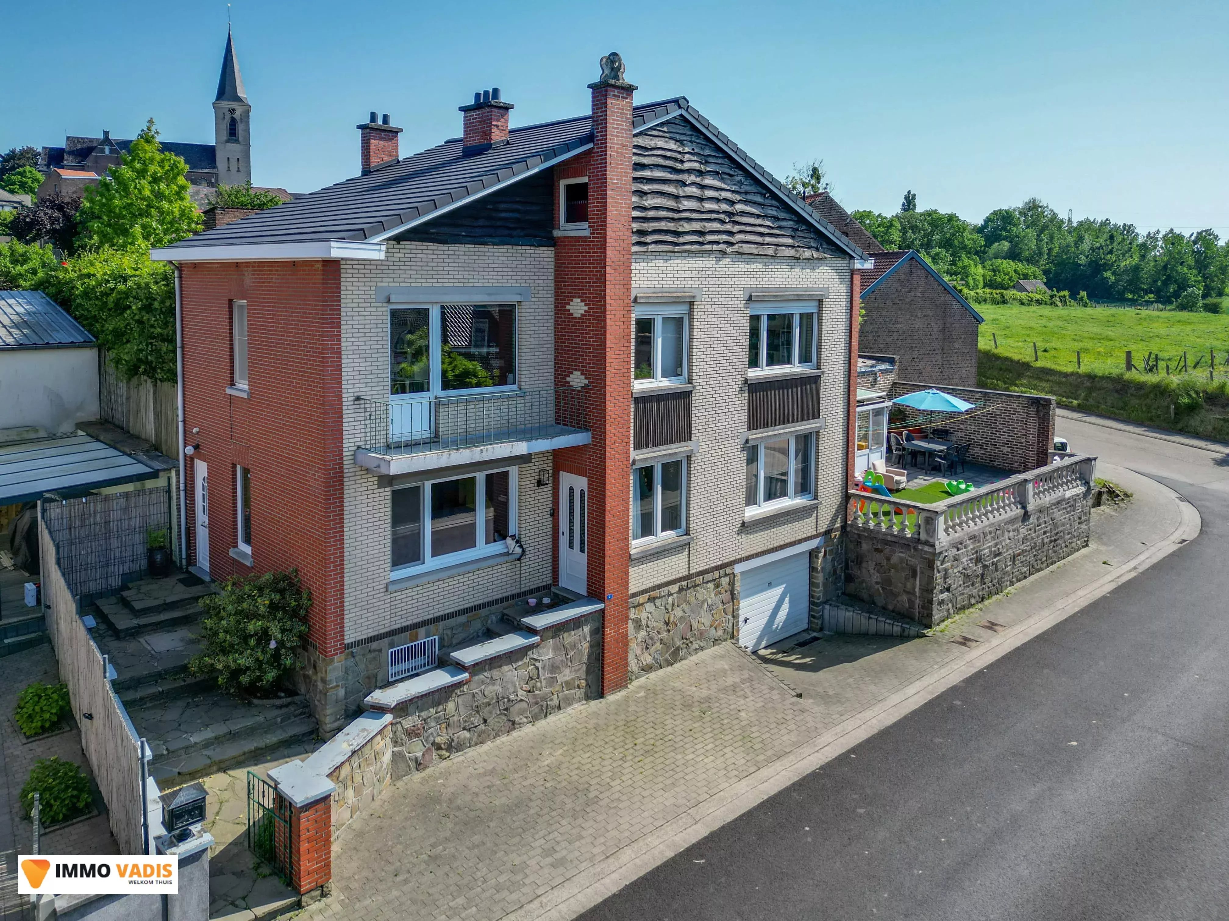 Charmante open bebouwing in landelijke omgeving