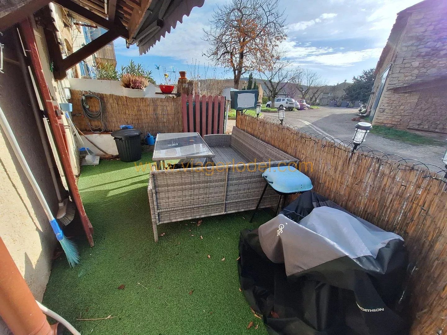 Ref. : 9956 - LIFE ANNUITY - SAINT JULIEN LE MONTAGNIER (83) - Occupied house