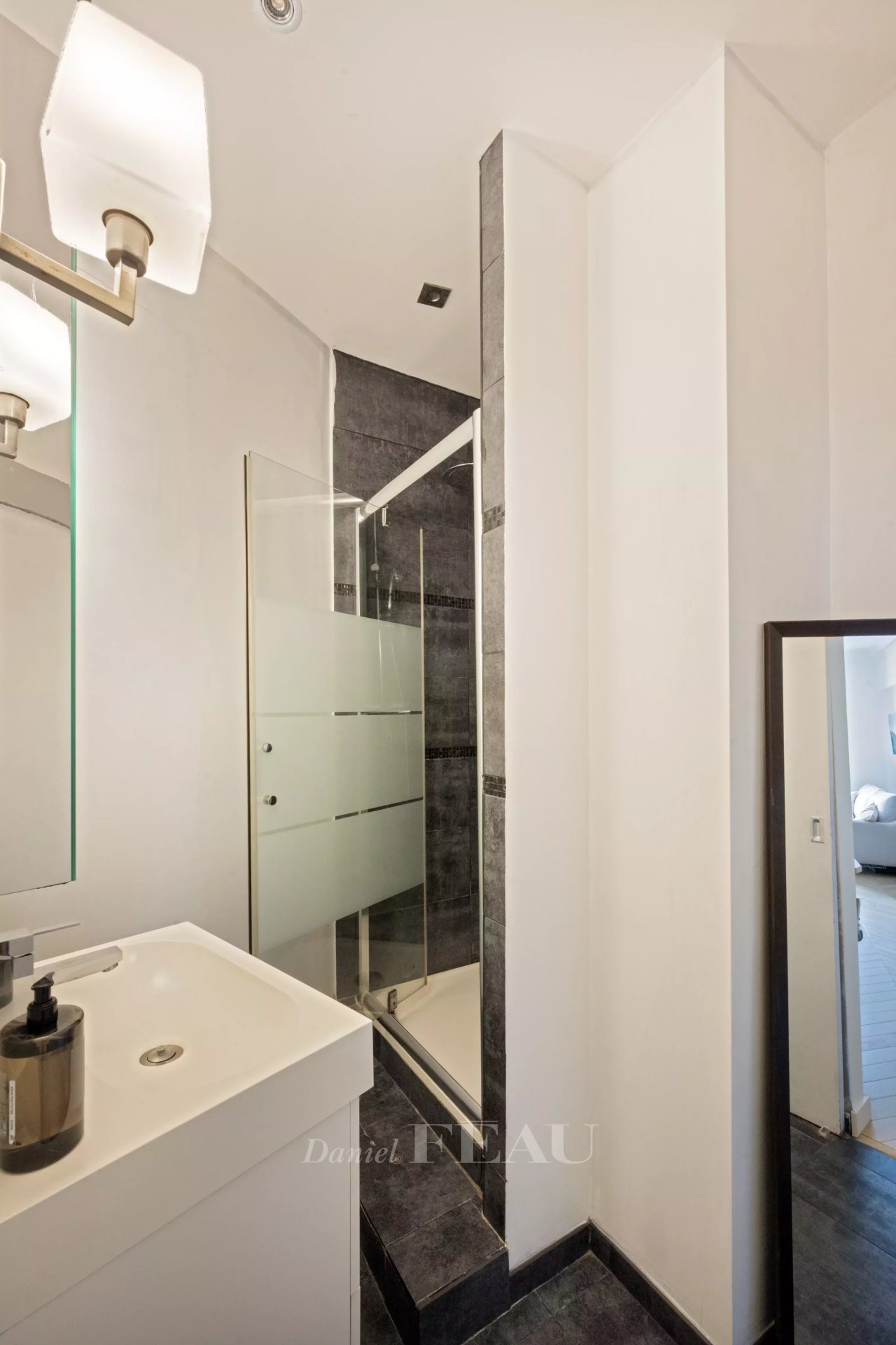 1 Bedroom Apartment/Flat's Image 7
