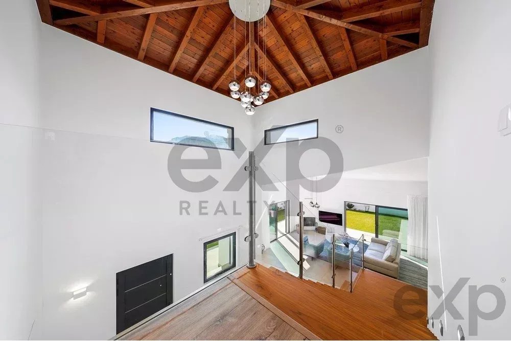 New T4 villa 5 min from Beach. 85948859 image 29