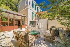 Luxury 6-Bedroom Family Villa in Cannes | Renovated Legacy Estate — photo 4 of 7