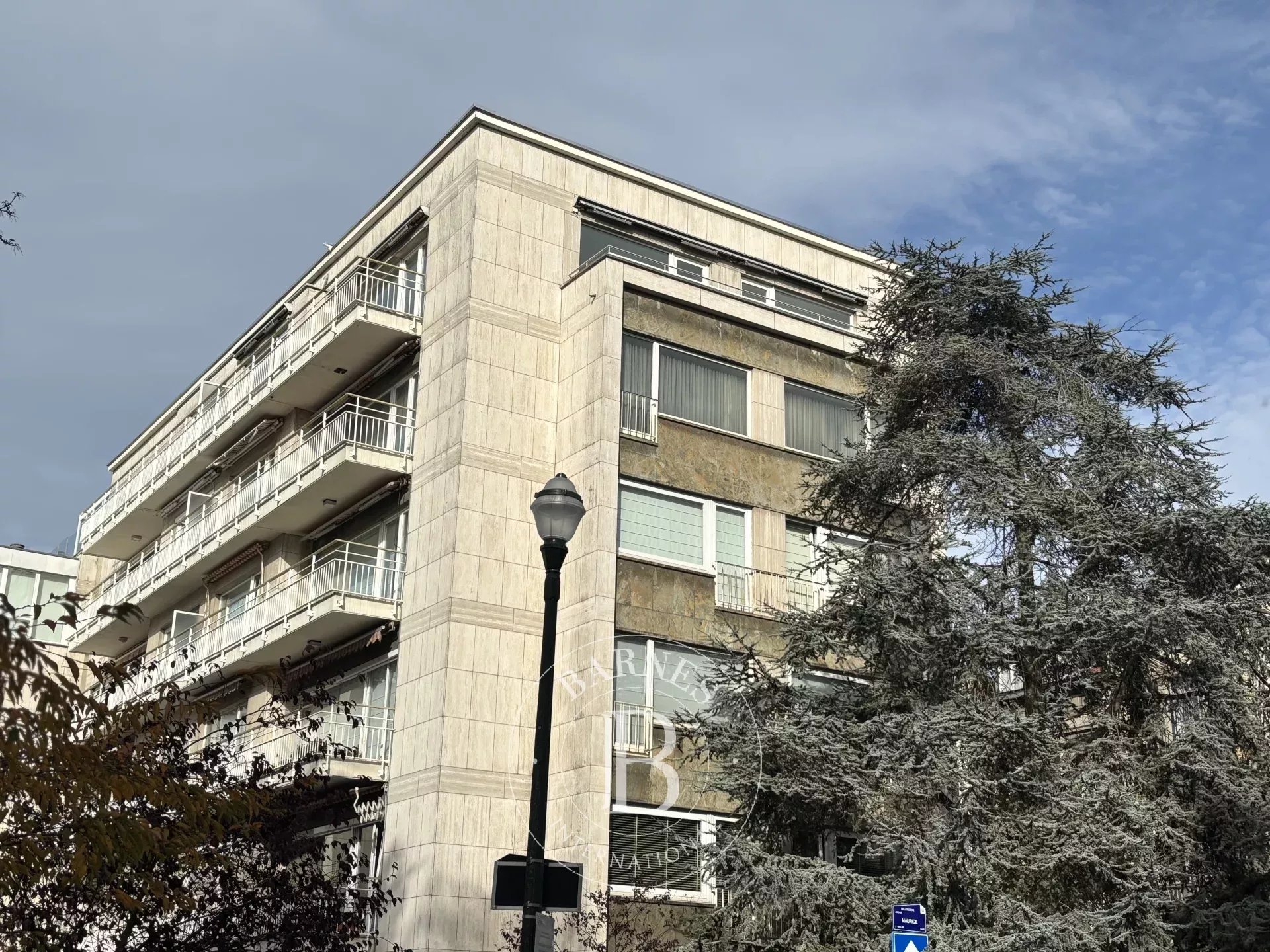 Ixelles- Penthouse 149m2 3 bedrooms- terrace-Parking