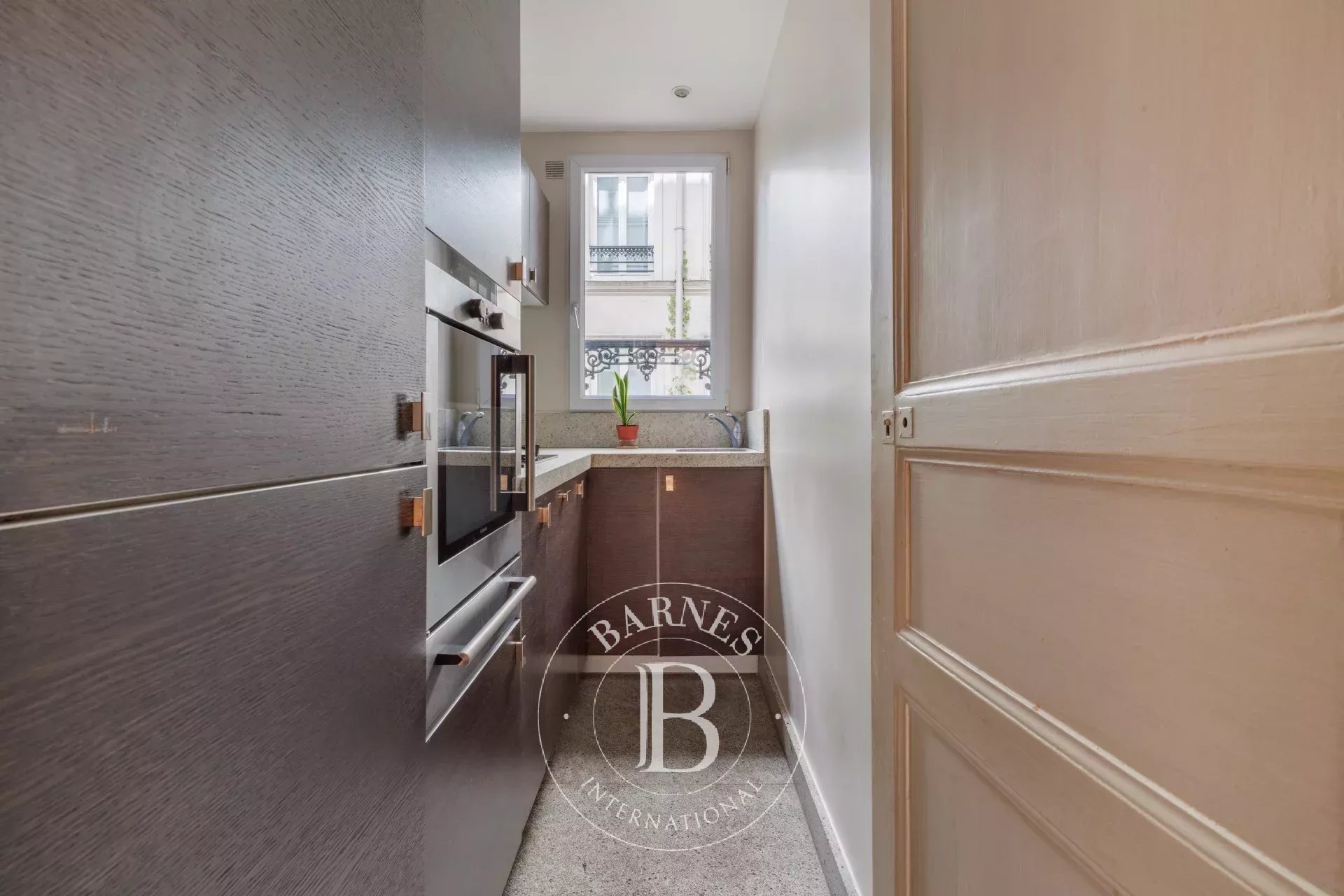 Daire Paris 4ème - picture 11