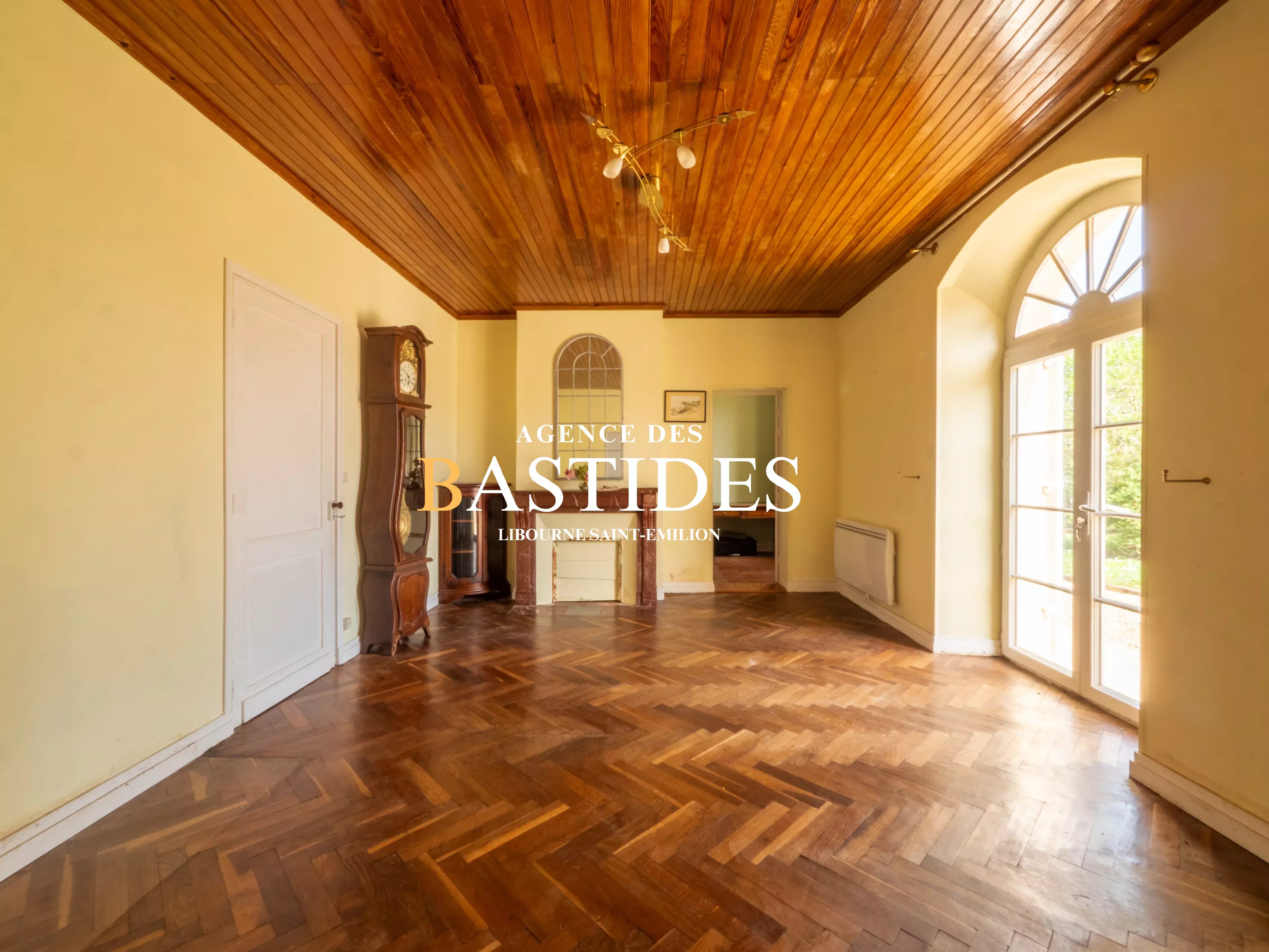 Demeure en pierre + 250 m² de dépendances