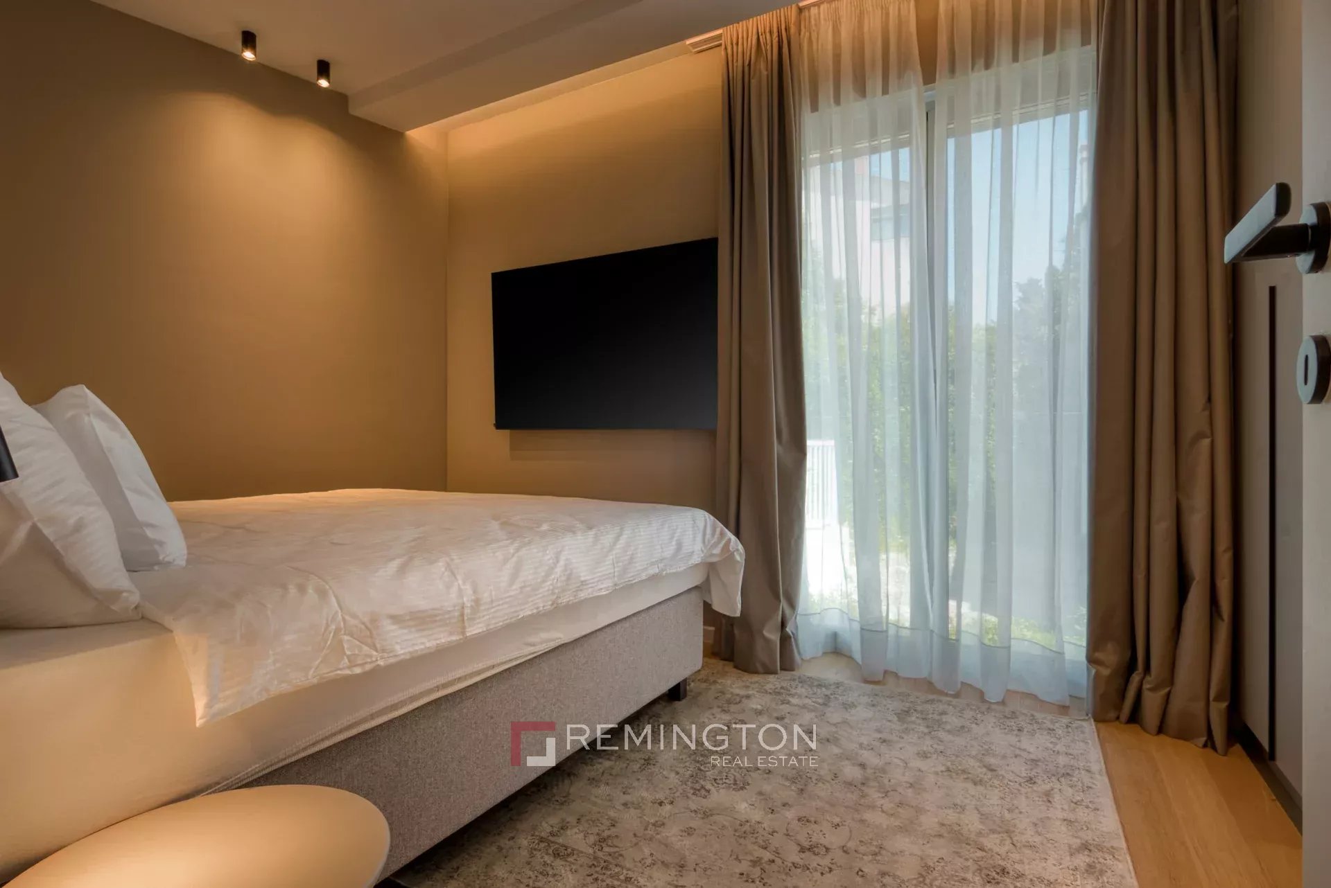 Apartment/Flat's Image 5