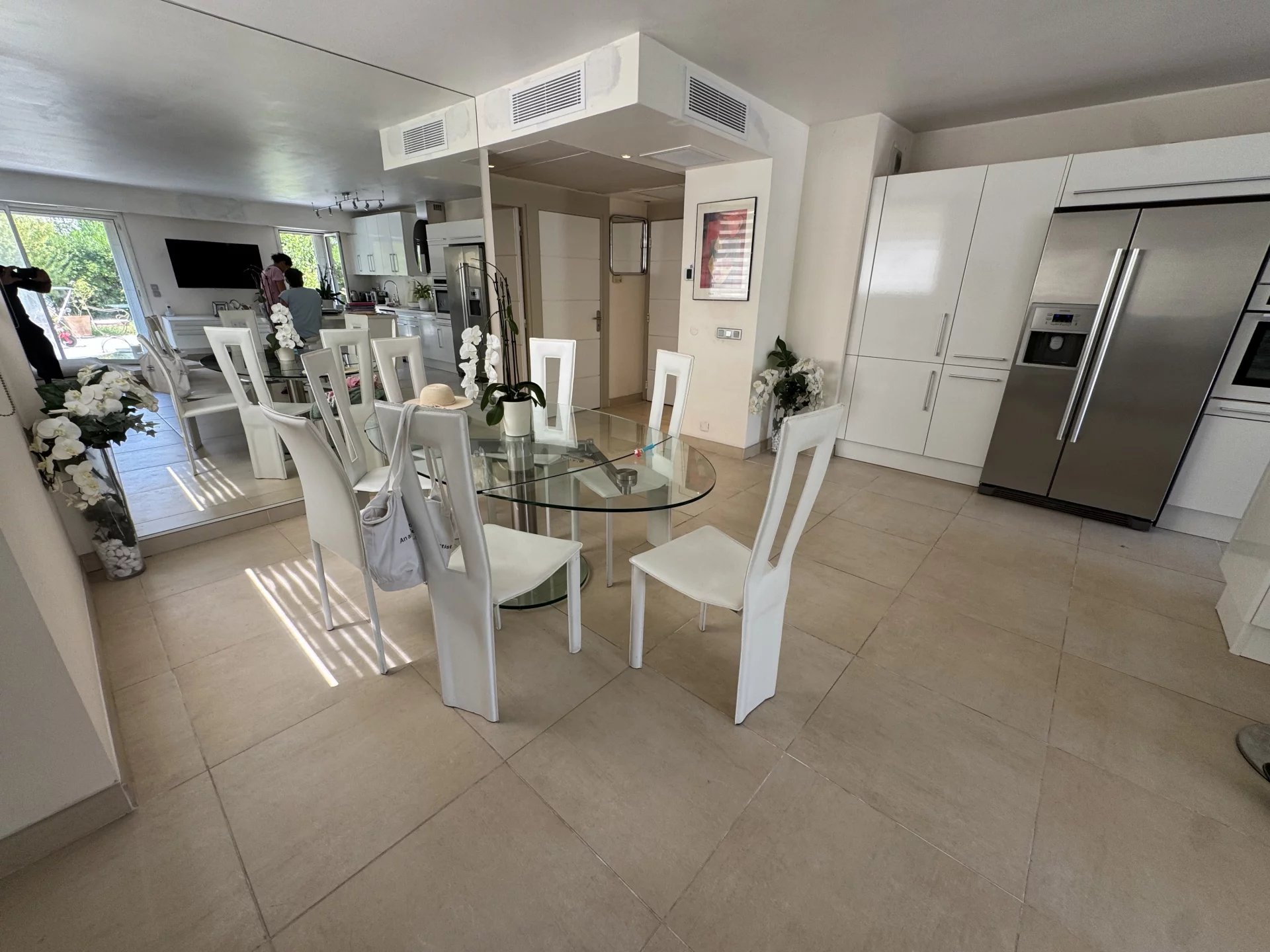 Cannes vente 3 pièces en rez de jardin