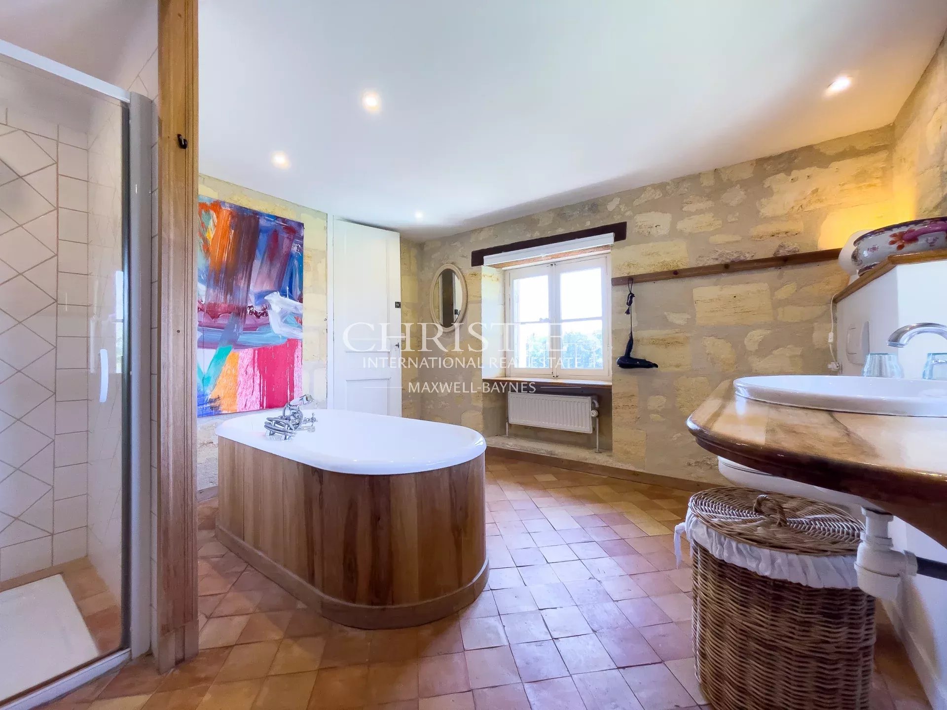 11 Bedroom Villa/Townhouse's Image 9