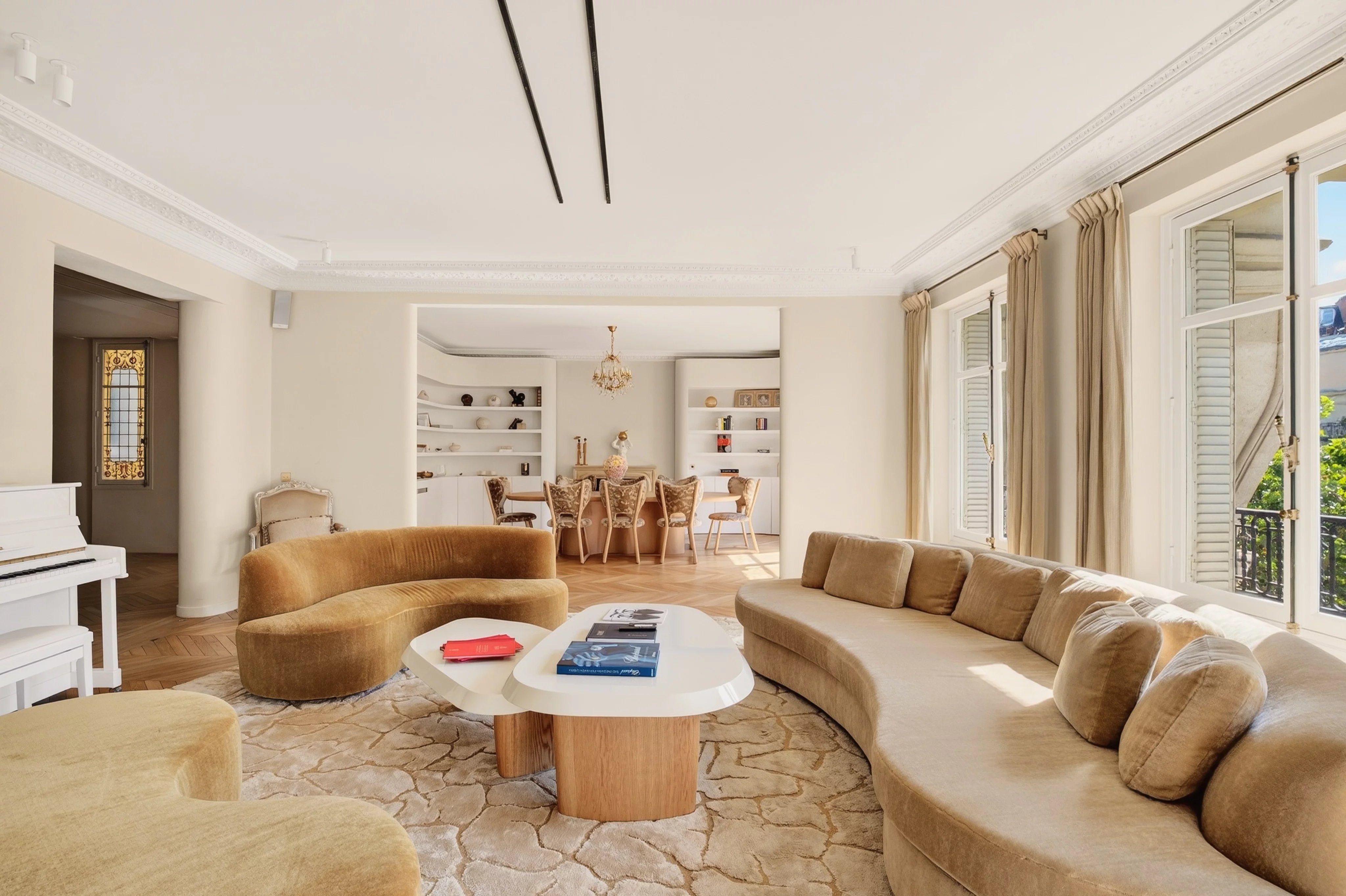 Stunning reception apartment - View of the Eiffel Tower