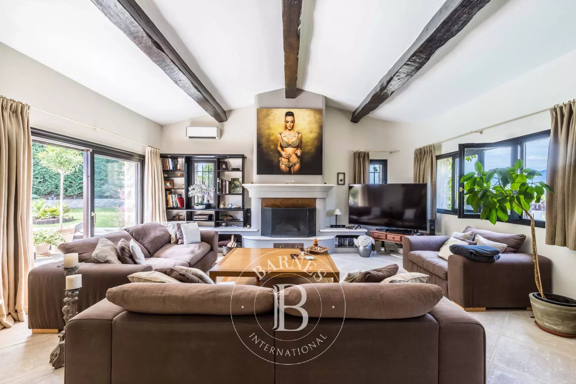 Saint-Paul de Vence - superb Stone villa with village views