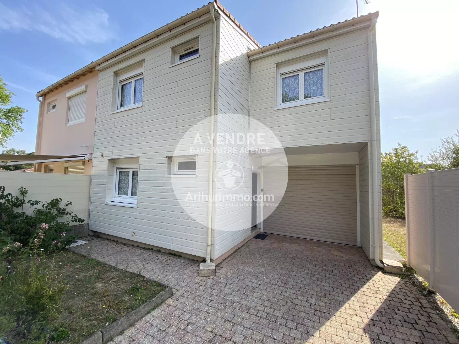 Agence immobilière de Arthurimmo.com Nantes-Vignoble Immobilier