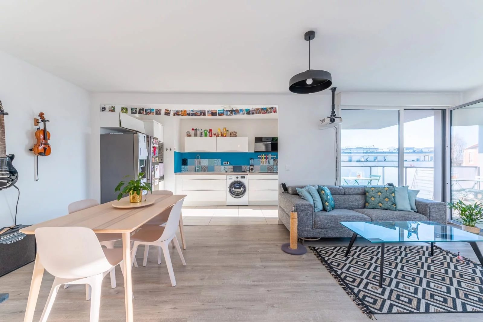 Appartement Coup de Cœur 3-4 Pièces Terrasse / Rue du Landy // 9 - Image Array