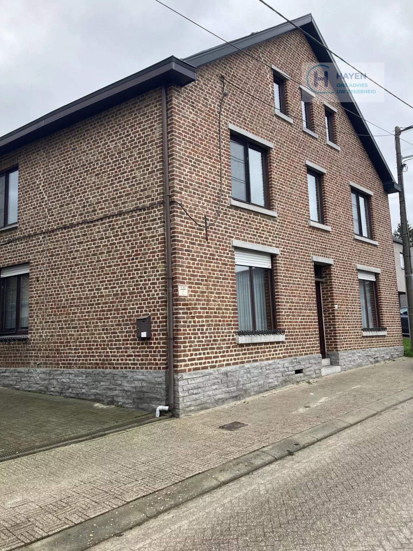 Woonhuis met 4 slaapkamers te Grootloon