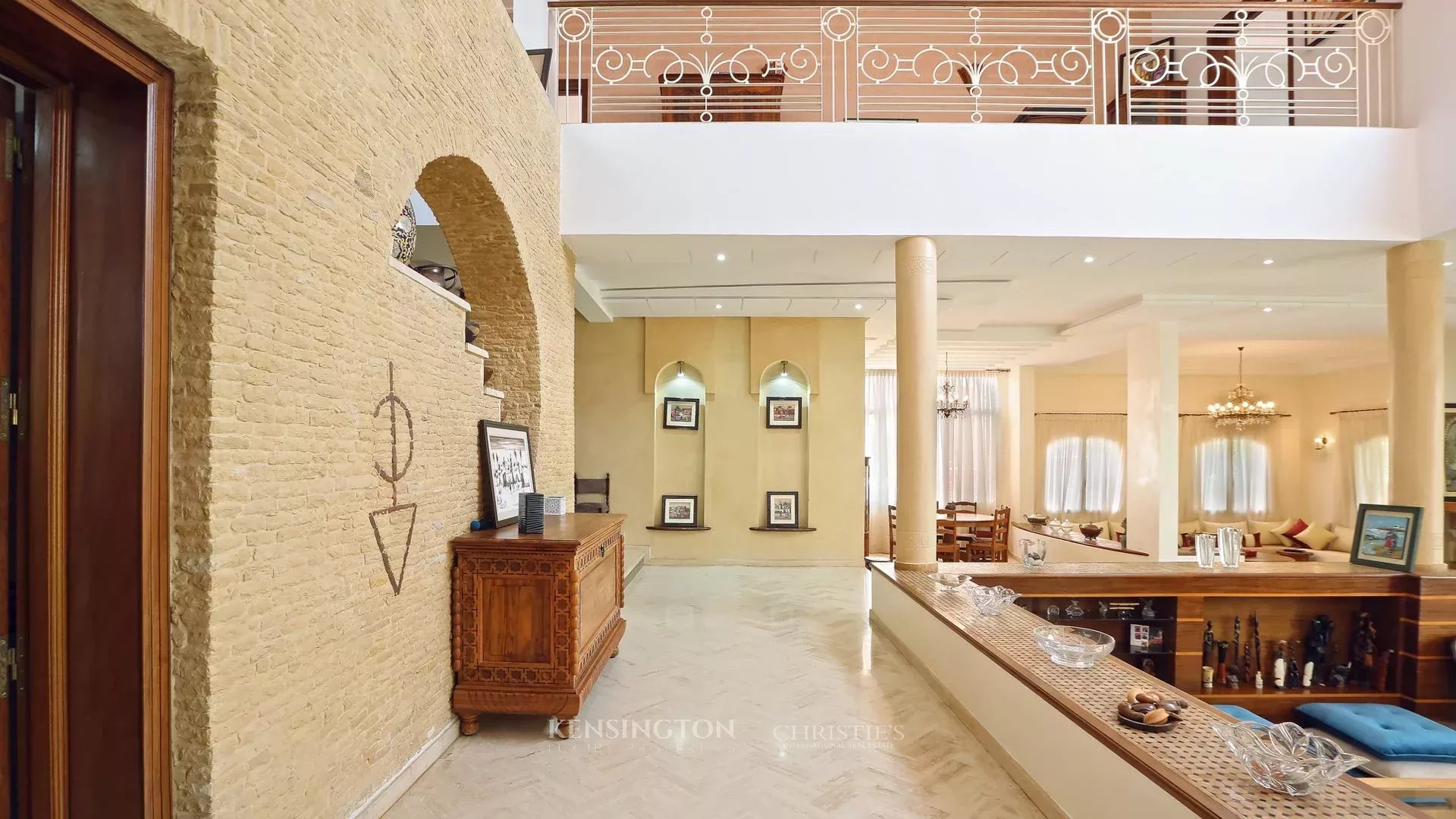 5 Bedroom Villa/Townhouse's Image 14