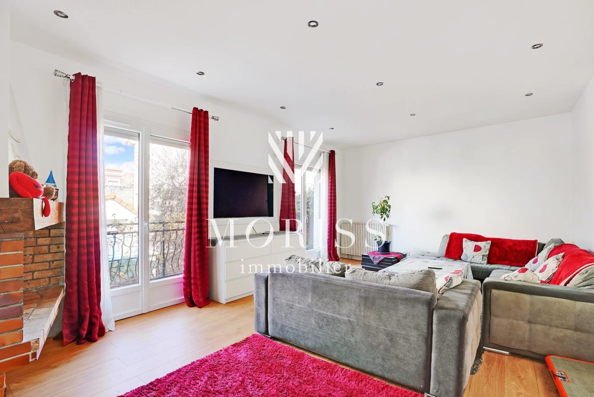 MAISON 152M2 / 5 PIÈCES / TERRASSE & BALCONS / COEUR DE VILLE / - Image Array