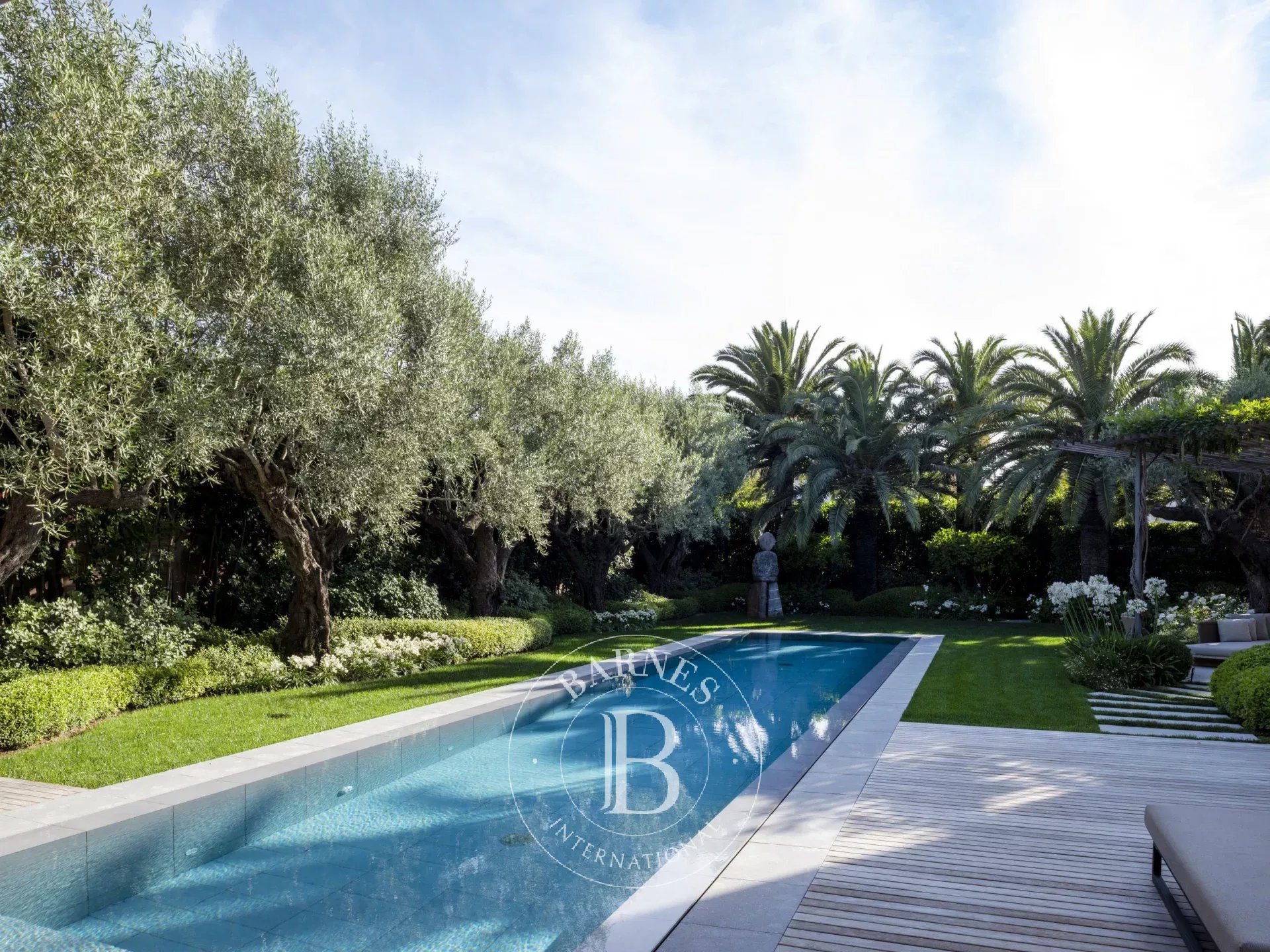 Villa Saint-Tropez  -  ref 85451398 (picture 3)