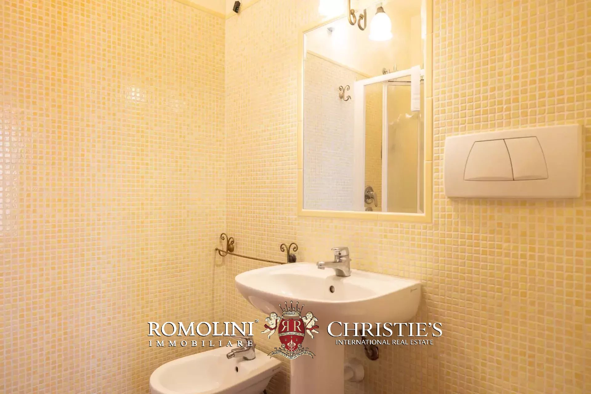 19 Bedroom Villa/Townhouse's Image 55