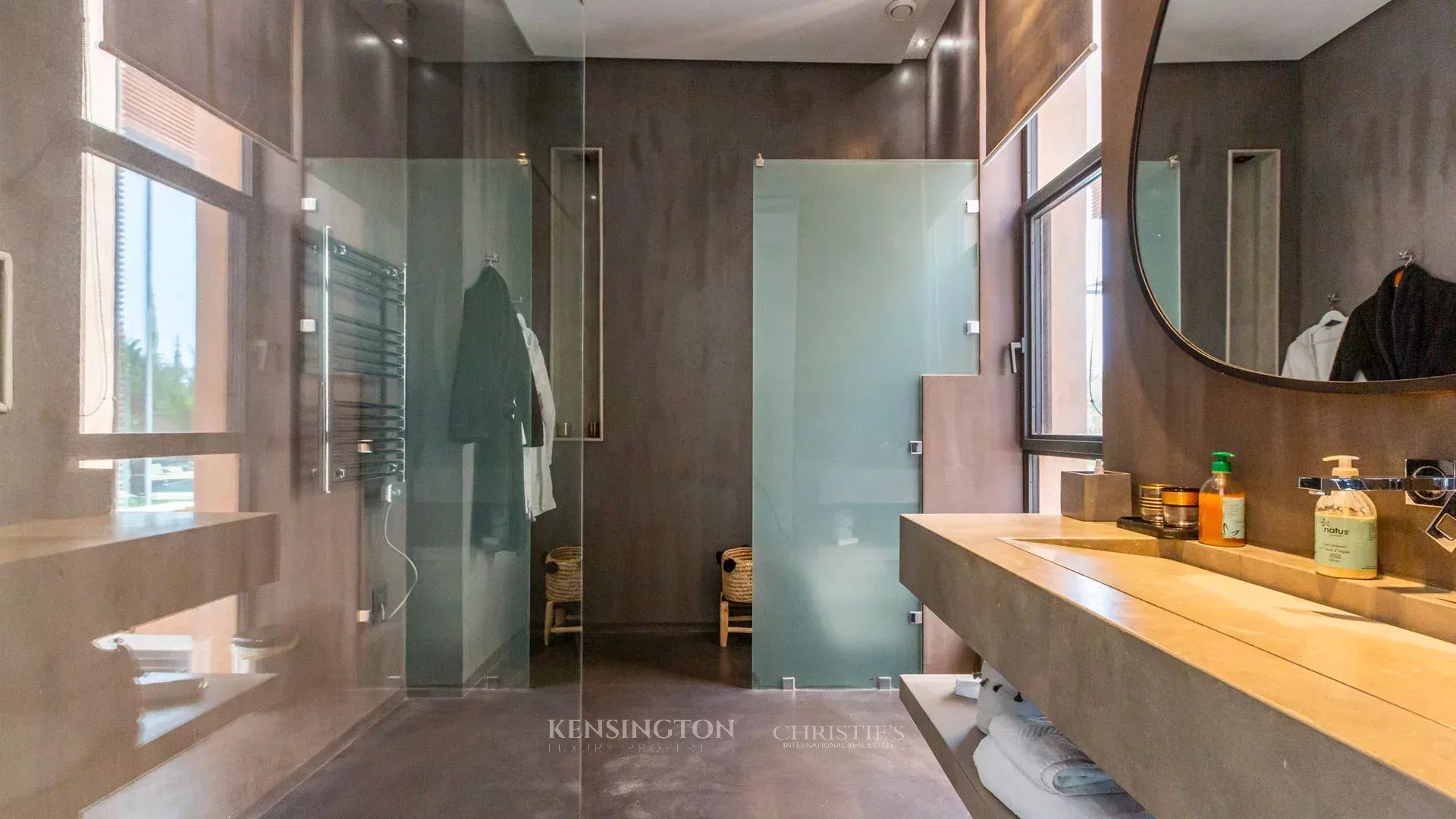 6 Bedroom Villa/Townhouse's Image 47