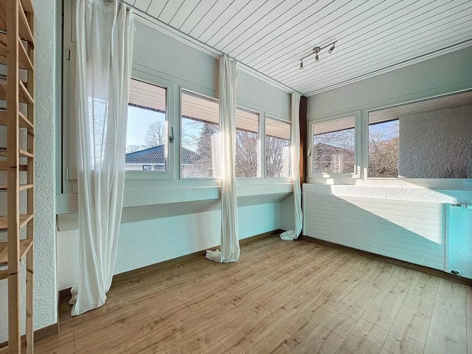 Villa avec grand terrain et calme absolu