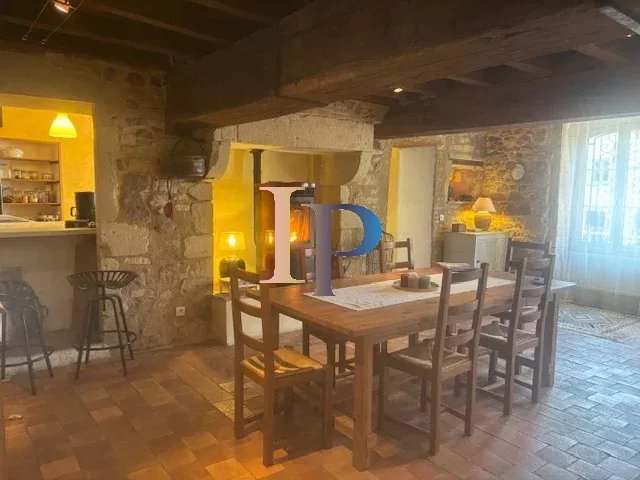 Sale House La Clayette