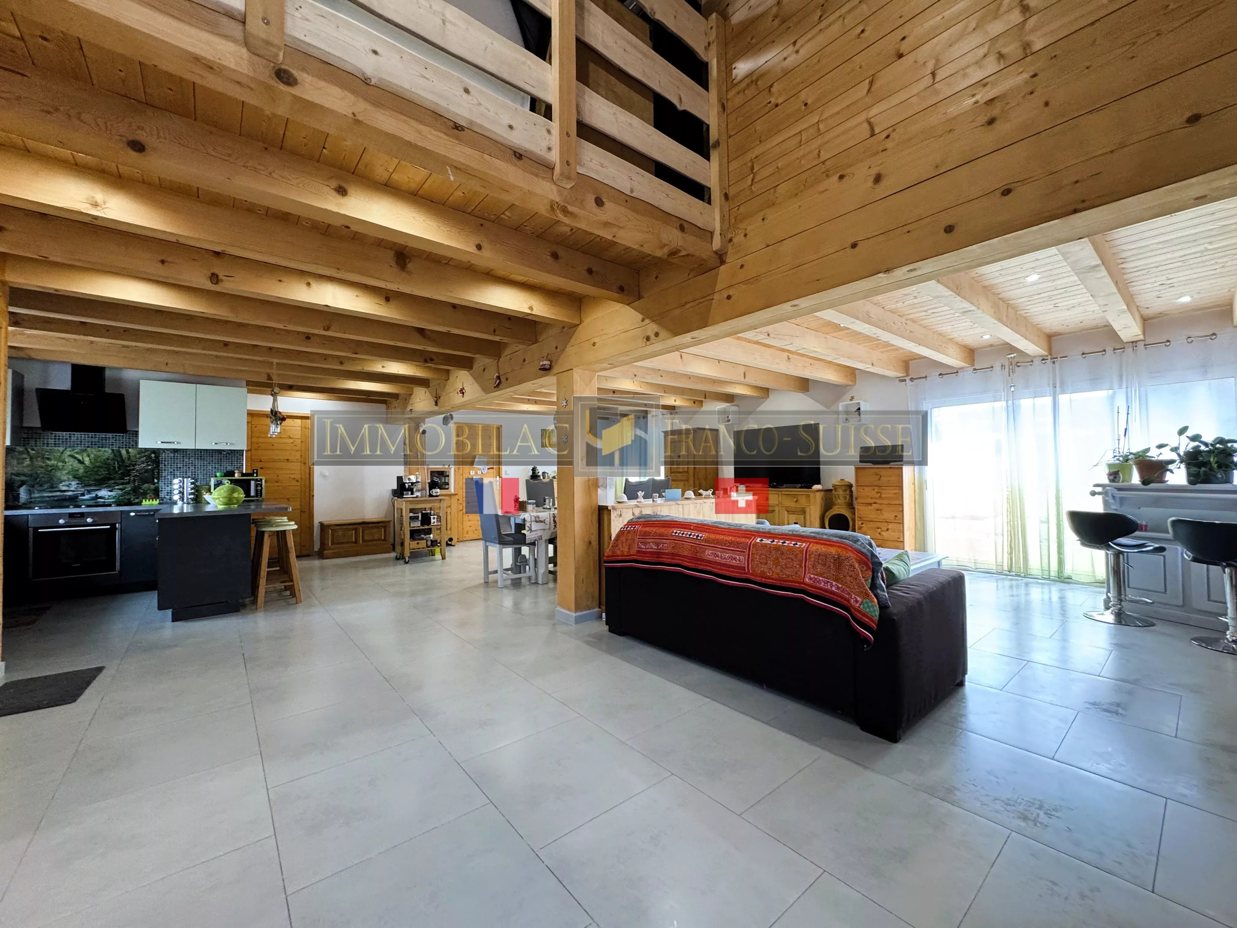 CHALET T6 À 30 MIN DE GENÈVE