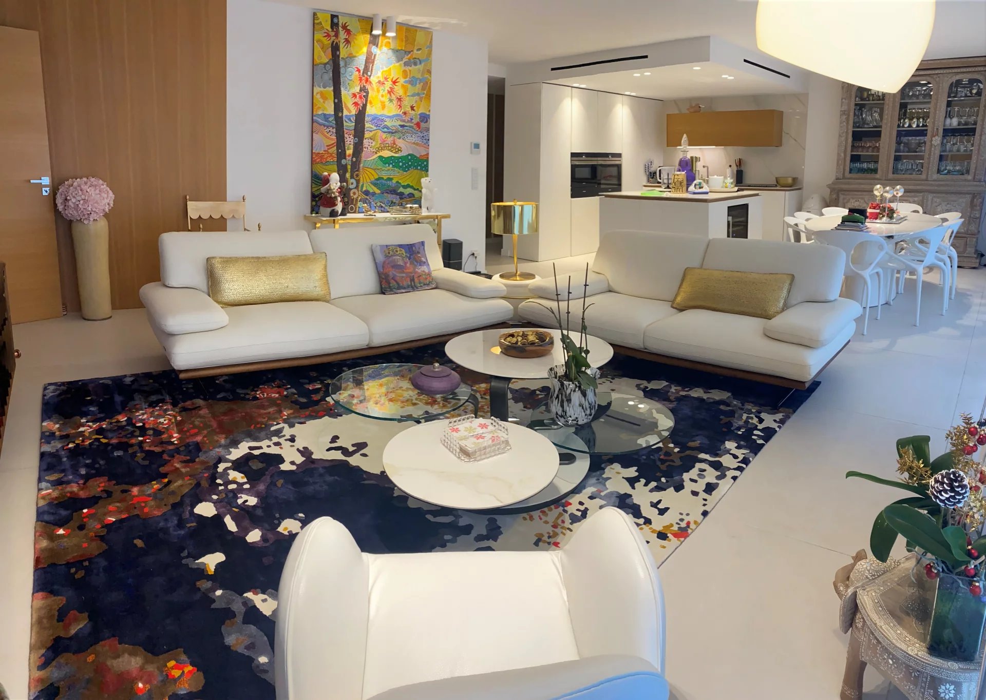 ATTRACTIVE APARTMENT