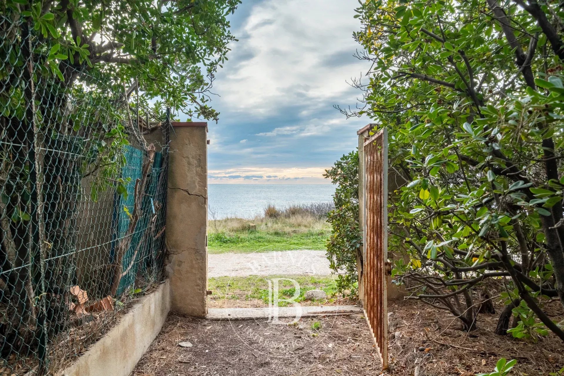 Exclusive Listing – Renovated Seaside Home in a Prestigious Private Park