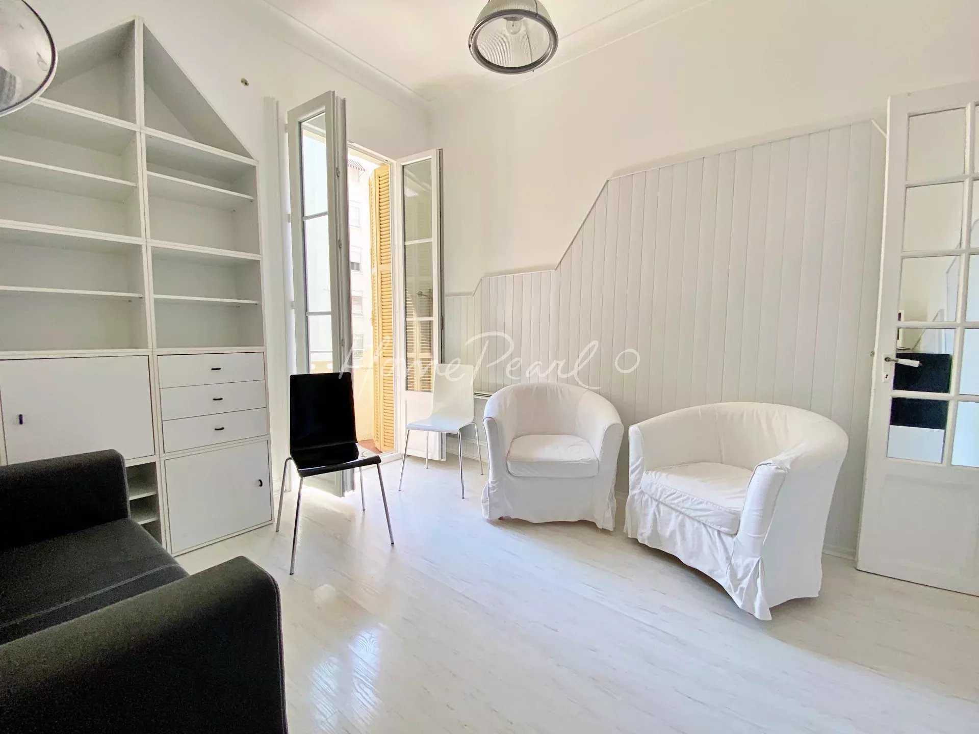 2 PIECES 36 M² PROCHE LIBERATION