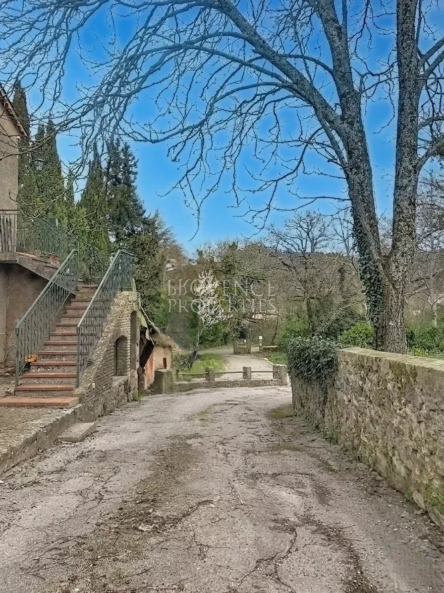 Demeure de Caractère du XIXe Siècle – Domaine Agricole de 2 Hectares à Mazaugues - Photo 3