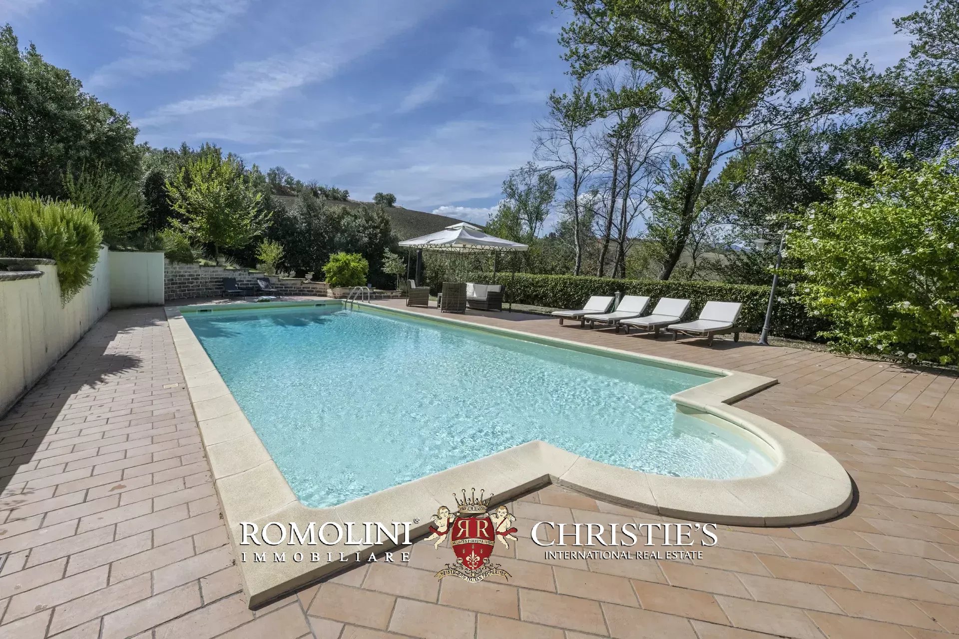4 Bedroom Villa/Townhouse's Image 27