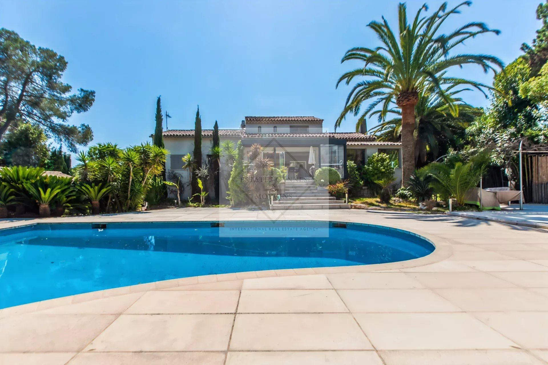 Magnifique villa provençale de charme – Emplacement exceptionnel à Mougins — photo 2