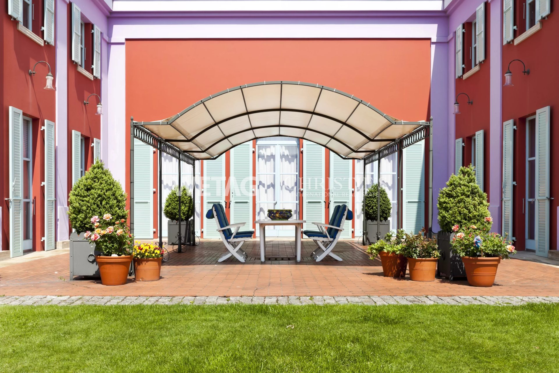 7 Bedroom Villa/Townhouse's Image 7