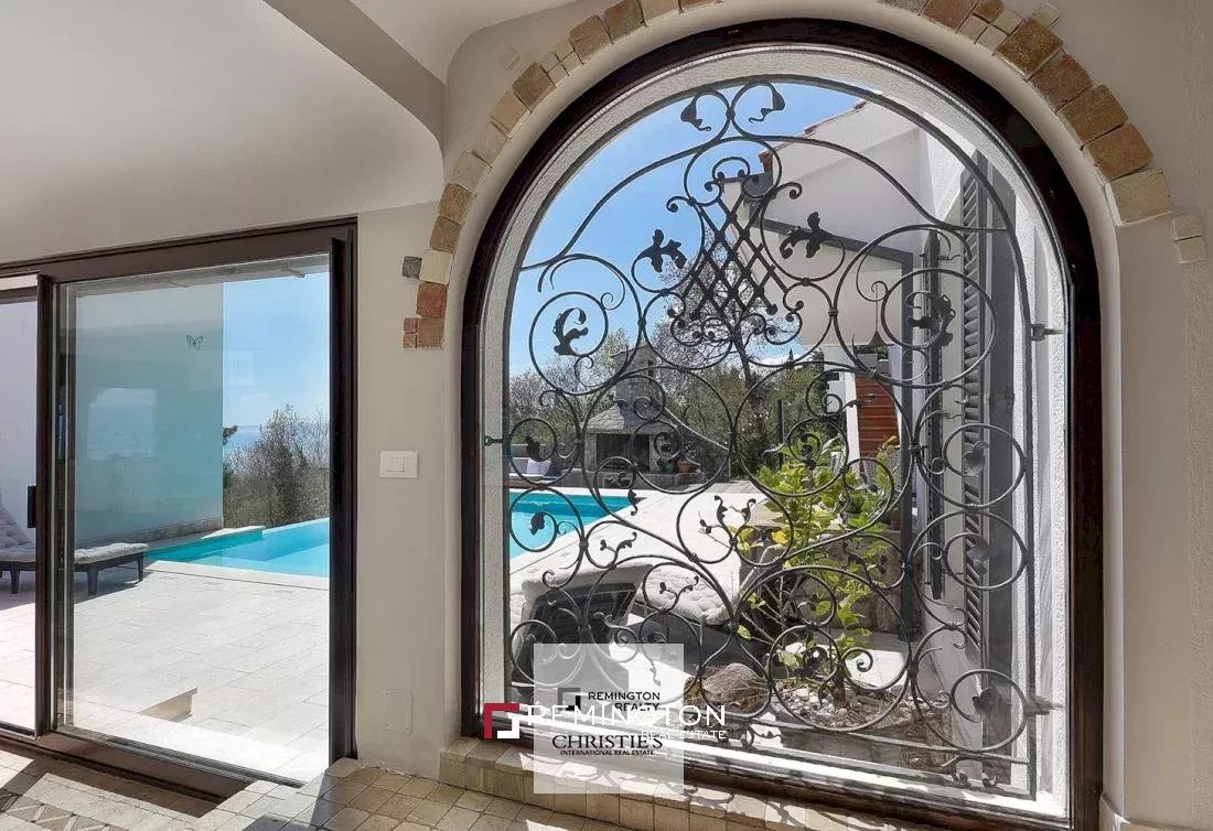 4 Bedroom Villa/Townhouse's Image 25