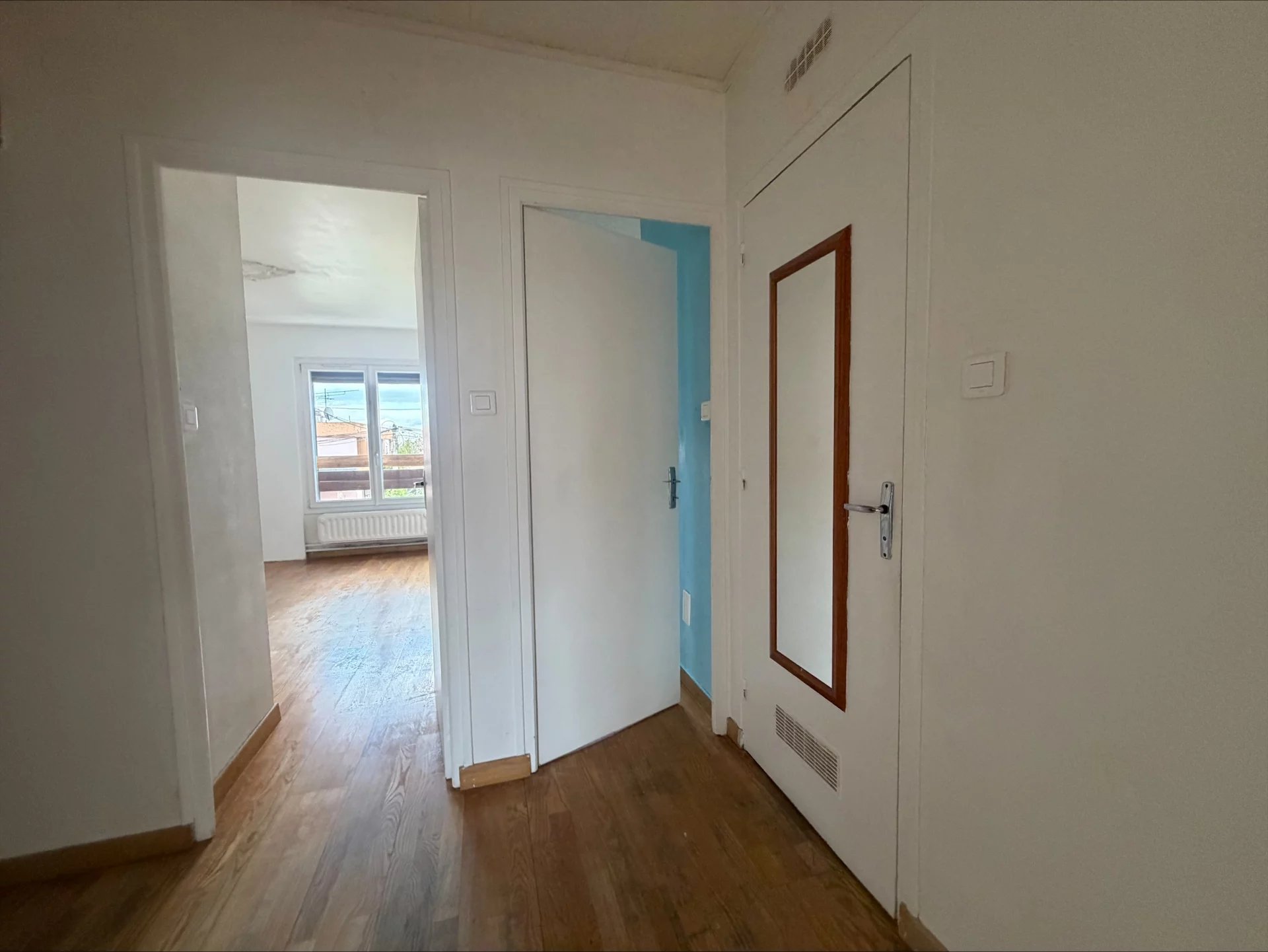 2681592 Location Meyzieu