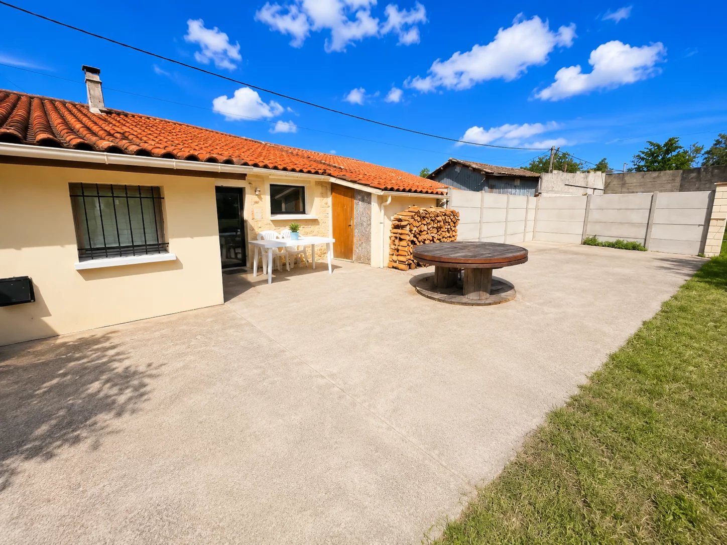 Agence immobilière de ROSER BEATRICE