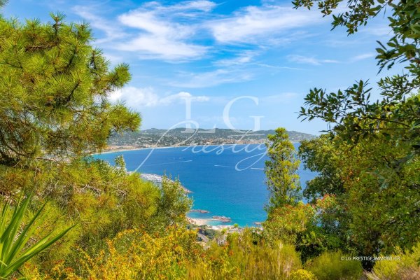 6-Bedroom Villa in Theoule Sur Mer — photo 3